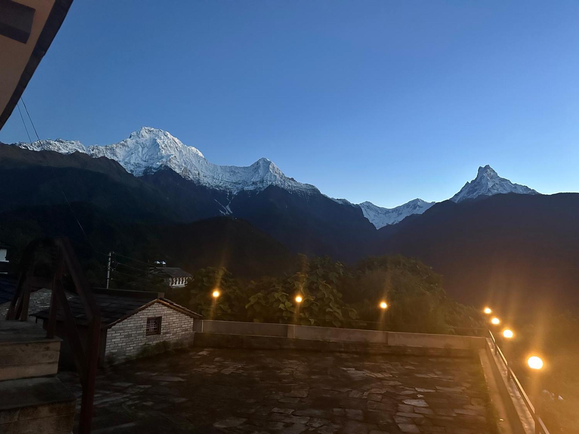Hill Top Lodge Ghandruk Astam Екстер'єр фото