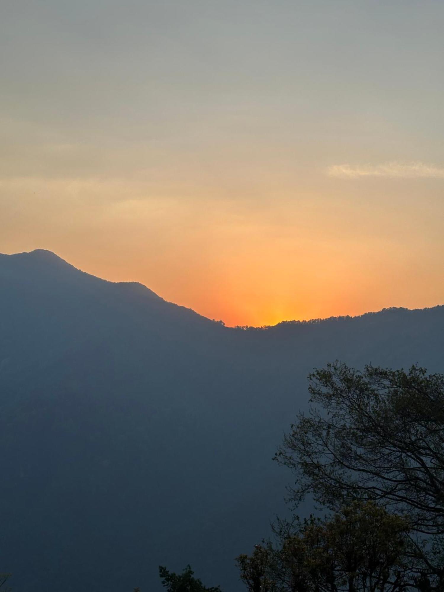Hill Top Lodge Ghandruk Astam Екстер'єр фото